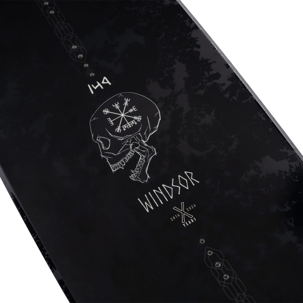 1240324149_2024WINDSOR149_24X_DETAIL_ATOMICWOODCORE